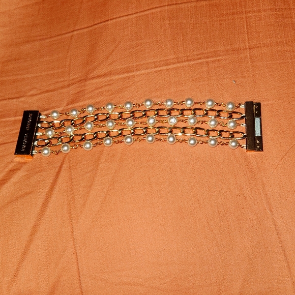 Victoria Emerson large cuff bracelet - Picture 1 of 4